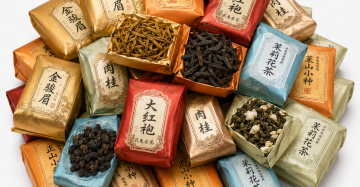 Chinese Tea Luxury Gift Set Jin Jun Mei Lapsang Souchong Da Hong Pao Rougui Jasmine Tea